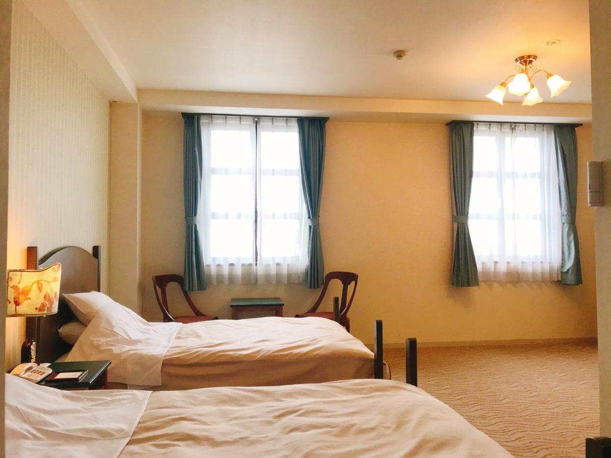 Kitabiwako Hotel Grazie Наґахама Екстер'єр фото