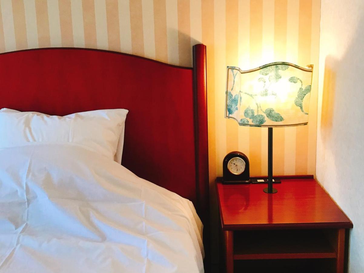 Kitabiwako Hotel Grazie Наґахама Екстер'єр фото